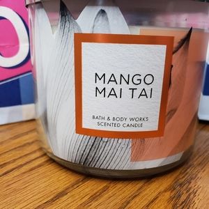 Bath & Body Works / WB Mango Mai Tai 3-Wick Candle